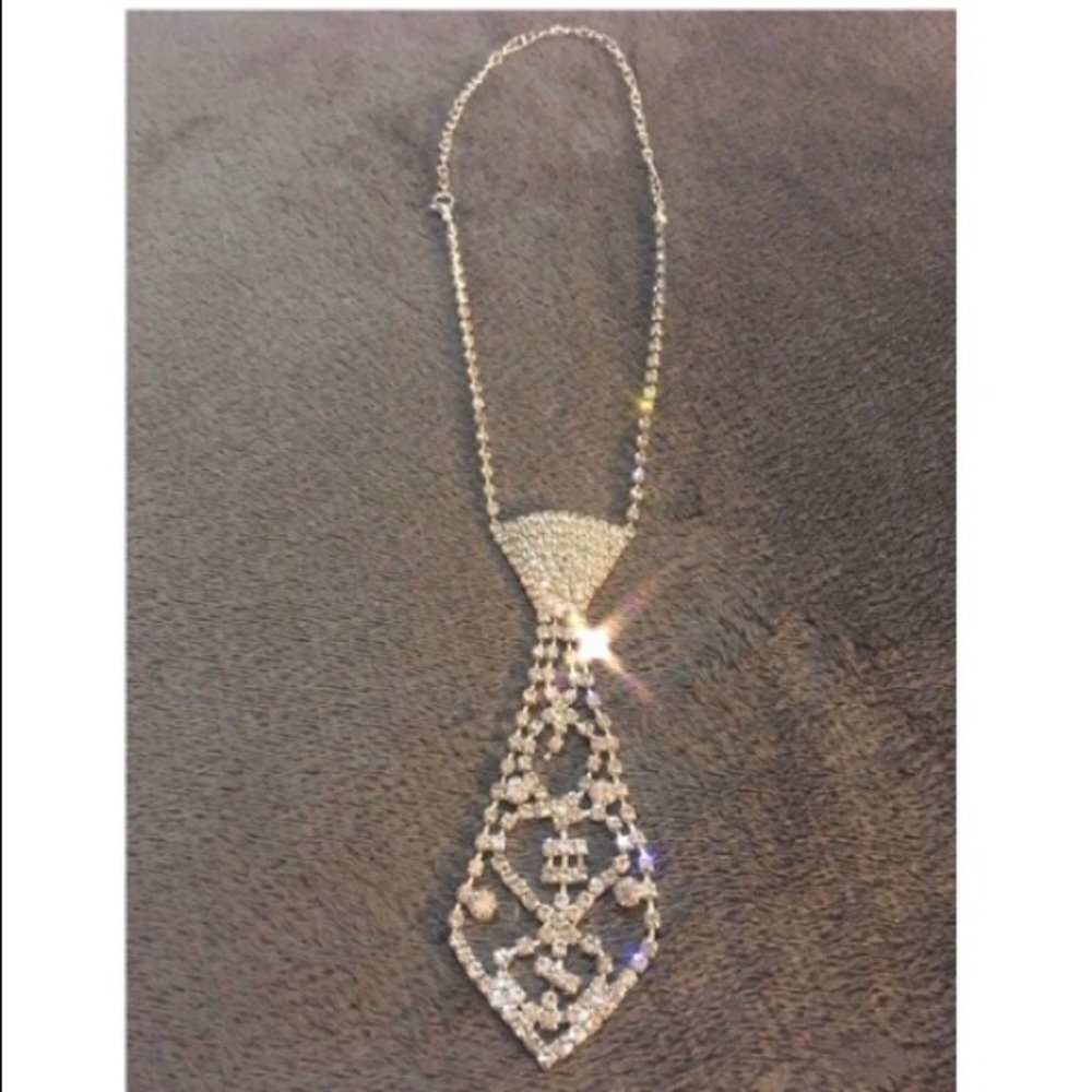 (🍄 2/$20) Rhinestone Necktie Neckless - Picture 3 of 3